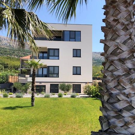 Apartments Villa 19 Podstrana Bagian luar foto