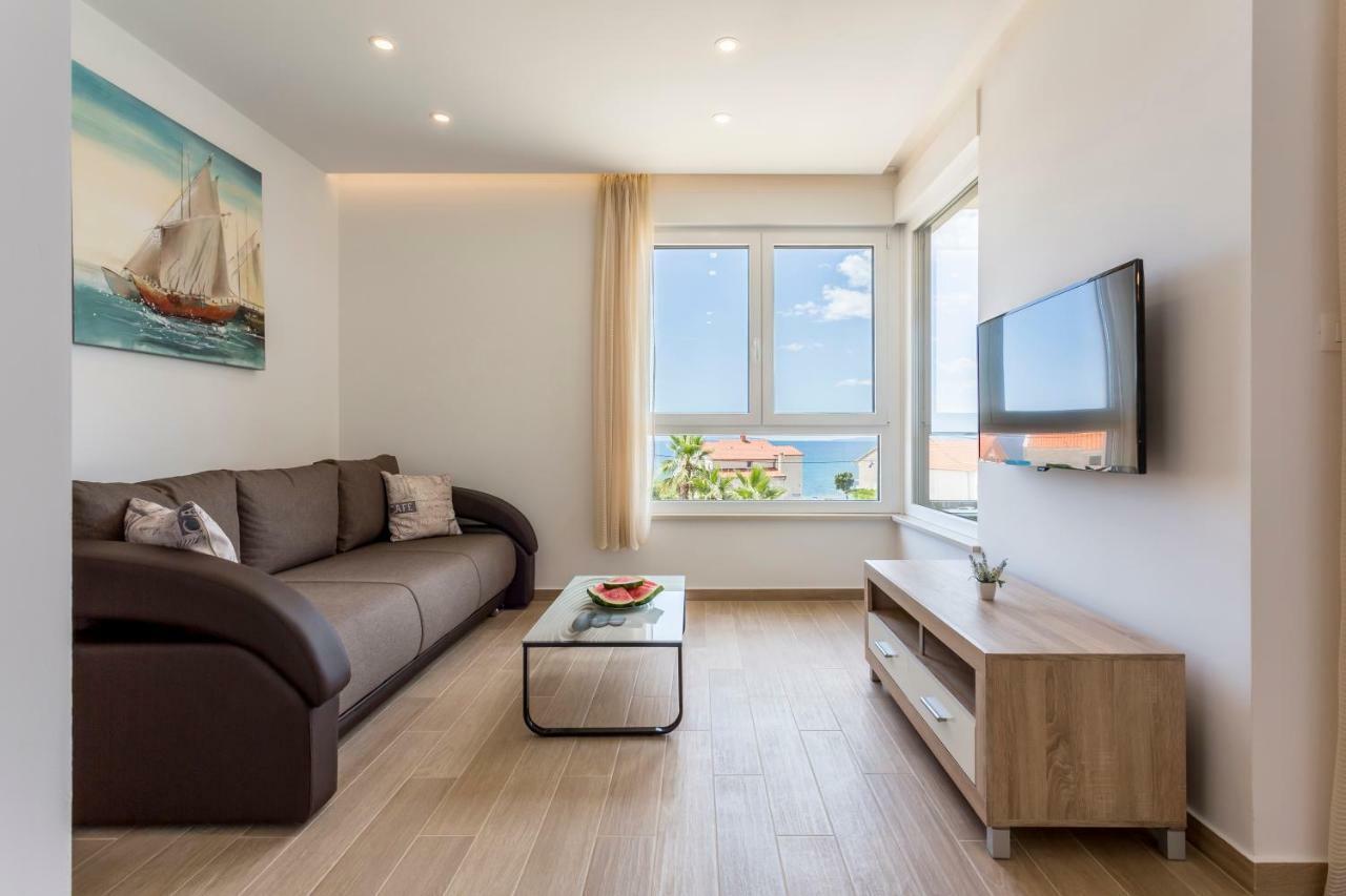 Apartments Villa 19 Podstrana Bagian luar foto